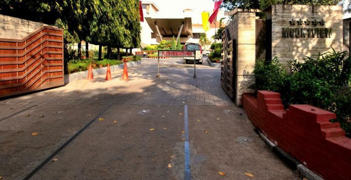 Hotel Mountview Chandīgarh エクステリア 写真
