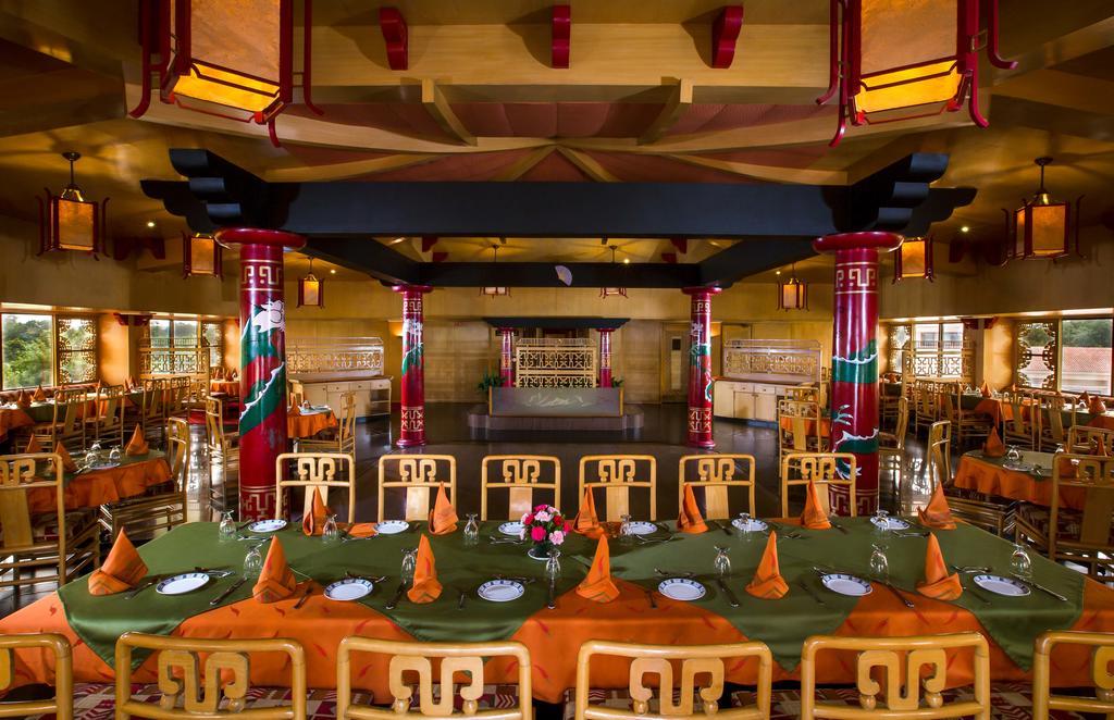 Hotel Mountview Chandīgarh エクステリア 写真