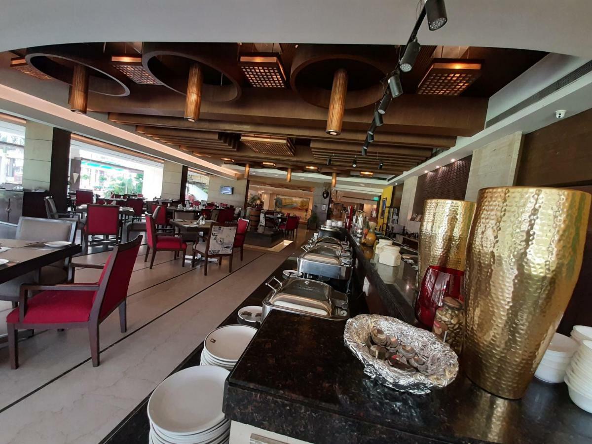 Hotel Mountview Chandīgarh エクステリア 写真